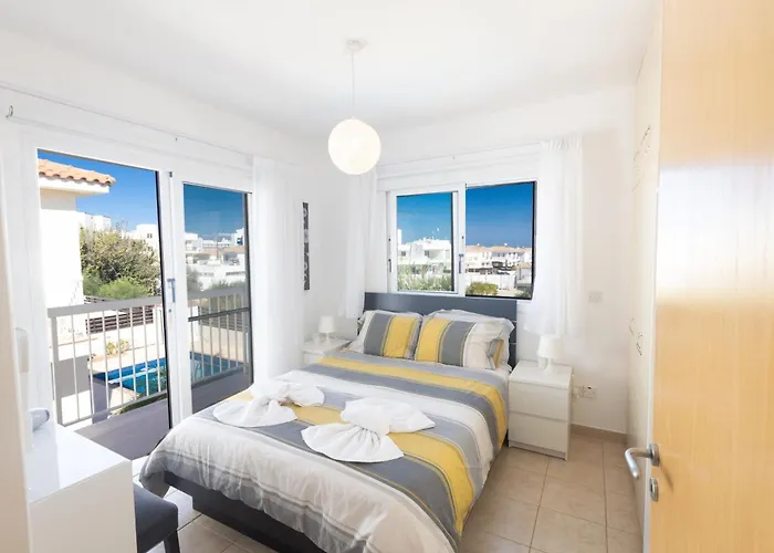 Blue River Br26 Tatil Evi Protaras