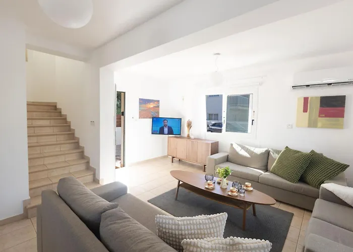 Blue River Br26 * Protaras