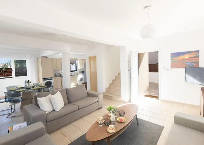 Blue River Br26 * Protaras